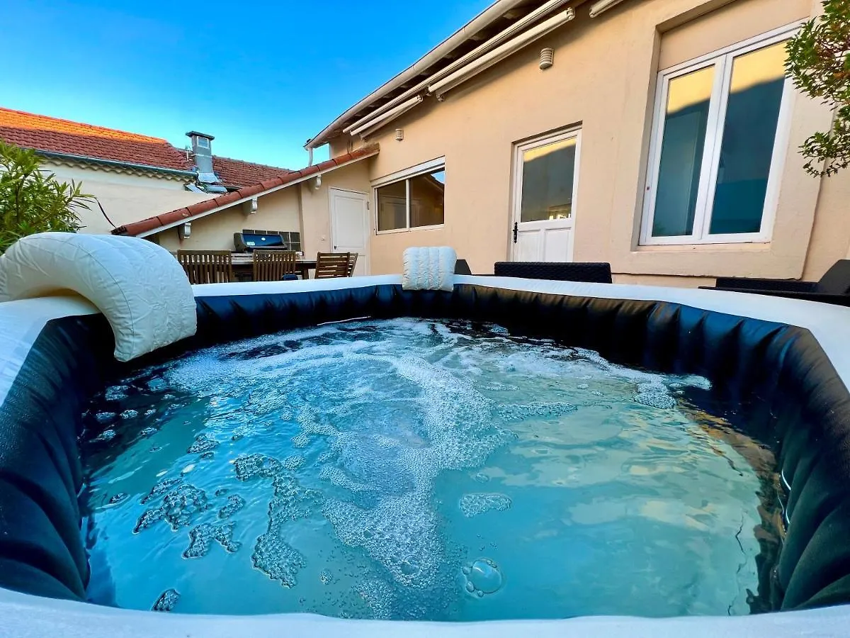 Cannes, Mer A 500 M, Maison Rare Francie